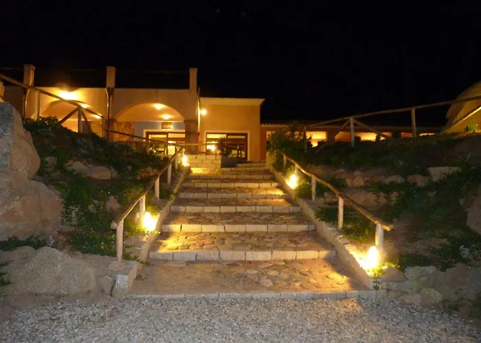 酒店 Funtana Ena Loceri